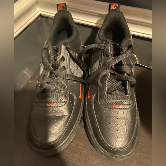 Brand new nice Air Force 1 - Picture 1 of 3